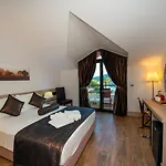 S3 Seahorse Club Hotel 3*