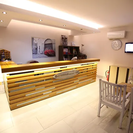S3 Seahorse Club Szálloda 3*