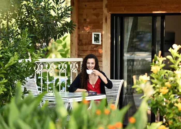 S3 Seahorse Club Hotell