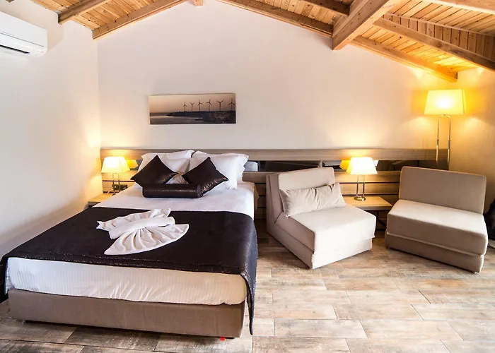 Hotel S3 Seahorse Club