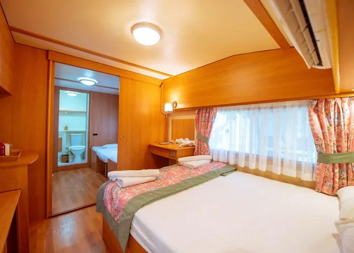 Hotel S3 Seahorse Club