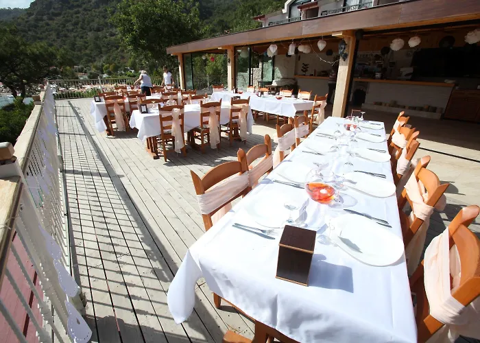 S3 Seahorse Club Hotell