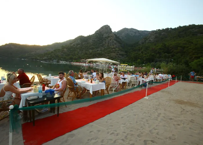 S3 Seahorse Club Hotel 3*