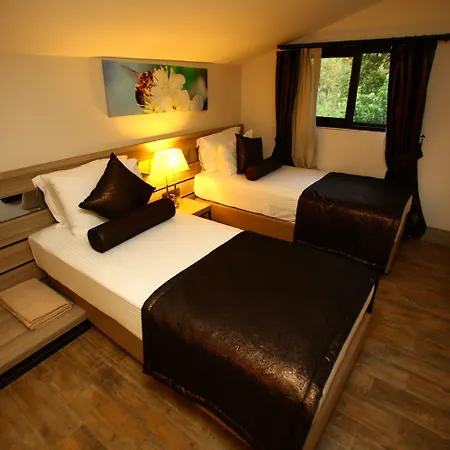 S3 Seahorse Club Отель