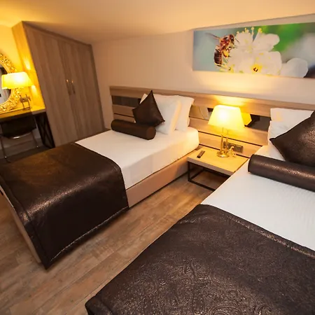 S3 Seahorse Club Hotel 3*