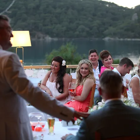 S3 Seahorse Club Hotel