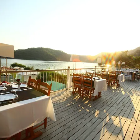 Отель S3 Seahorse Club