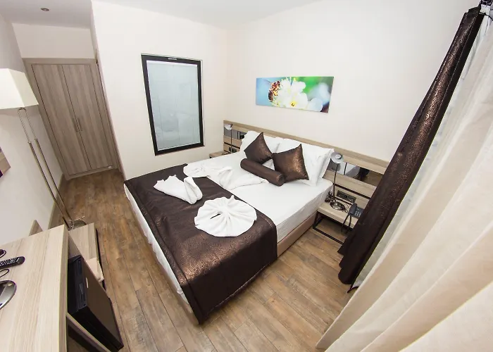 S3 Seahorse Club Hotel 3*