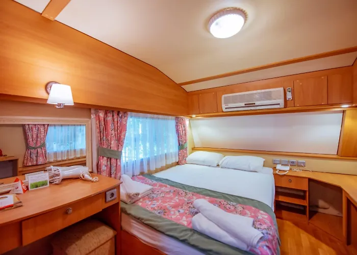 S3 Seahorse Club Hotel 3*